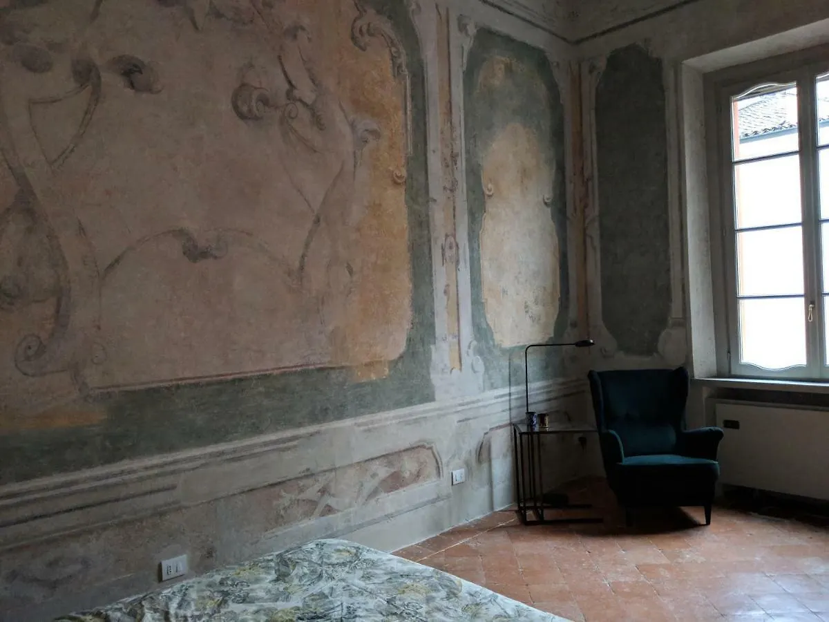 Appartamento affrescato 180mq in palazzo del 600 a Mantova 0*,  Italia