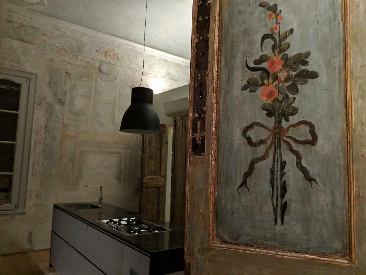 Appartamento affrescato 180mq in palazzo del 600 a Mantova